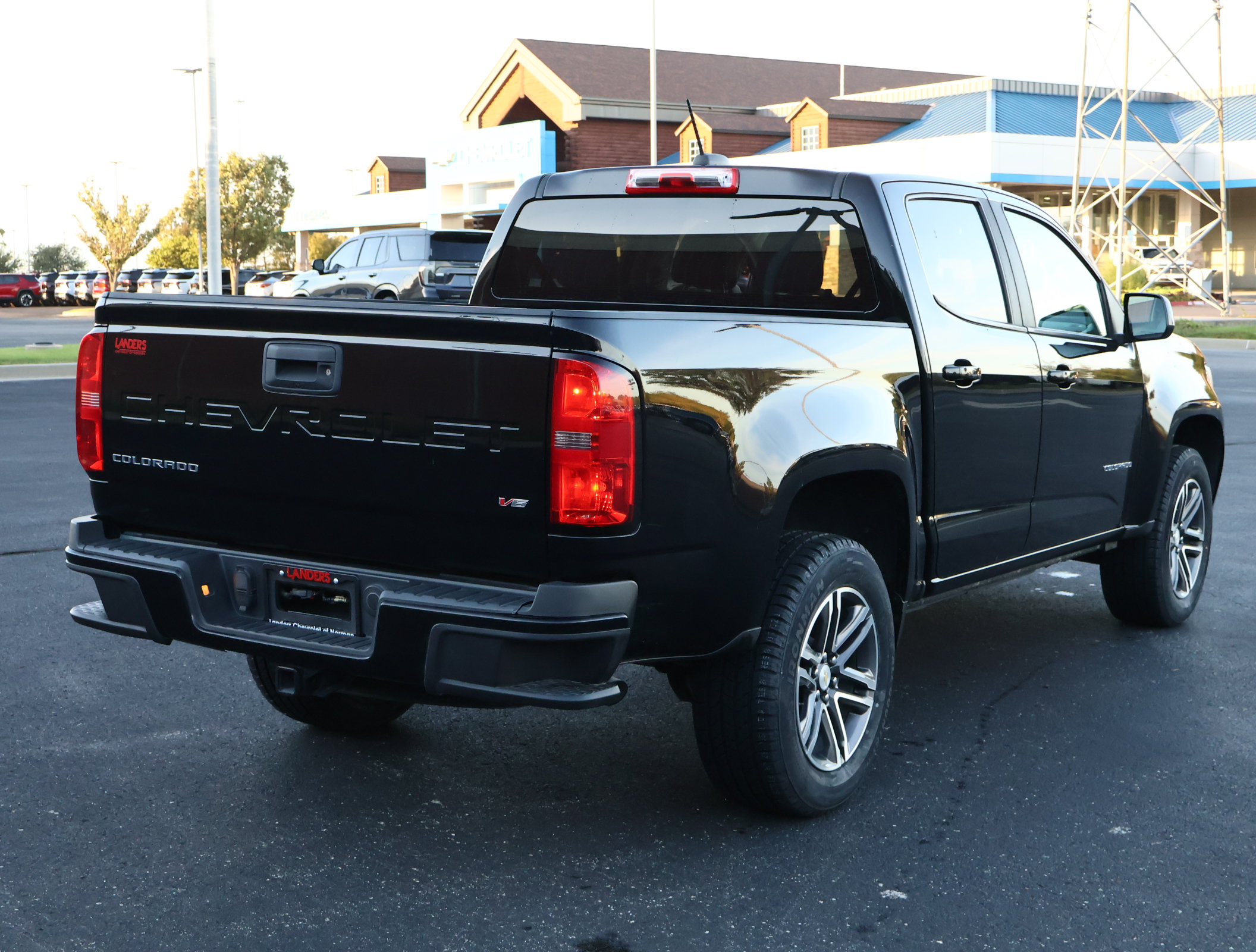 Used 2021 Chevrolet Colorado W/T w/ Custom Special Edition RWD image 23