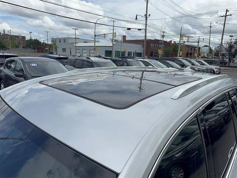 Used 2020 Cadillac XT6 Premium Luxury AWD/4WD image 9
