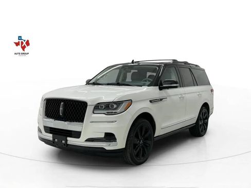 Used 2022 Lincoln Navigator Black Label AWD/4WD image 3