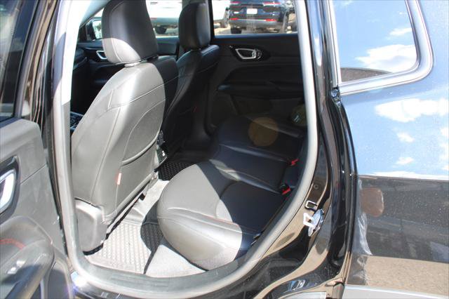 Certified 2022 Jeep Compass Trailhawk w/ Trailhawk Convenience Group AWD/4WD image 19