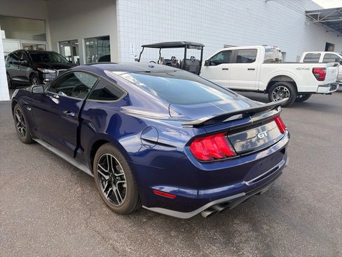 Used 2020 Ford Mustang GT RWD image 3