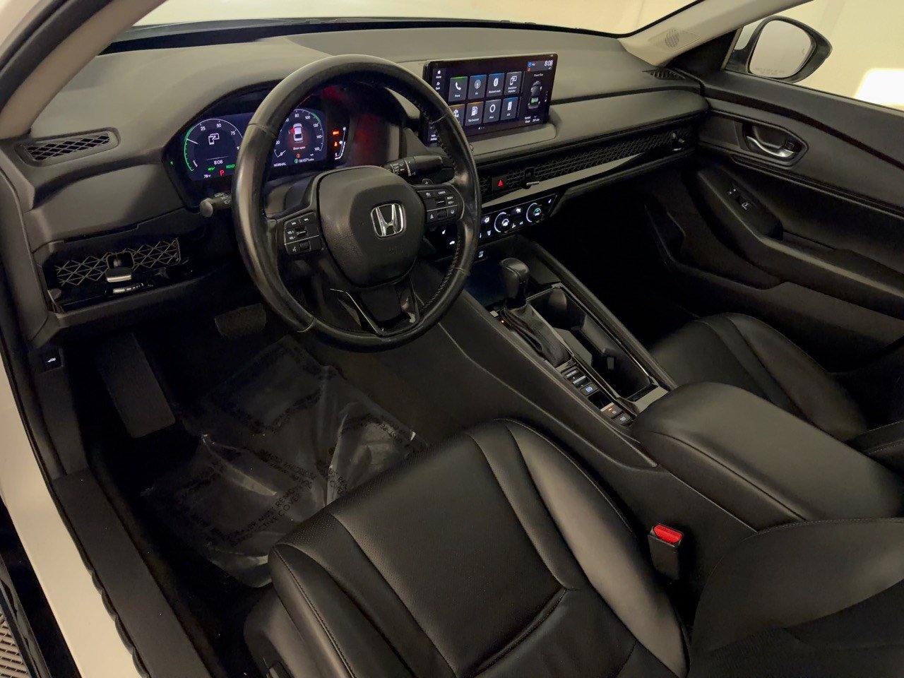Used 2024 Honda Accord EX-L image 4