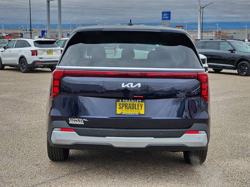 New 2026 Kia Carnival image 4