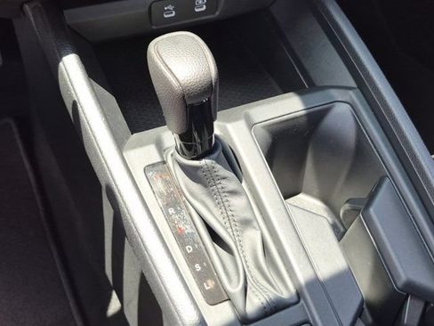 Used 2025 Honda Accord SE image 19