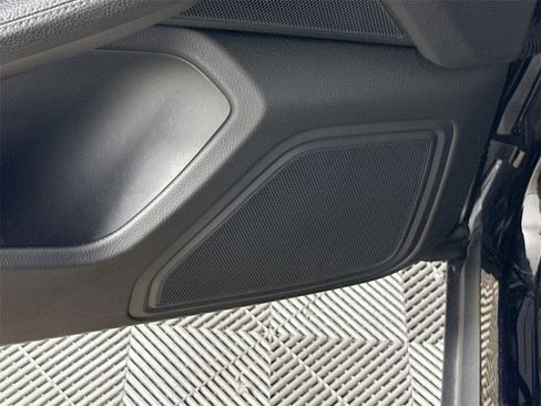 Used 2021 Porsche Macan image 20