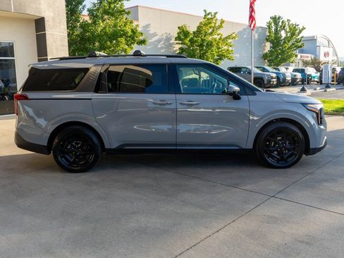 New 2026 Kia Carnival SX Prestige image 8