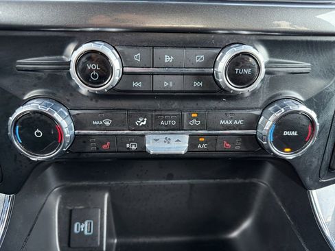 Used 2023 Ford F150 XLT w/ Equipment Group 302A High image 17