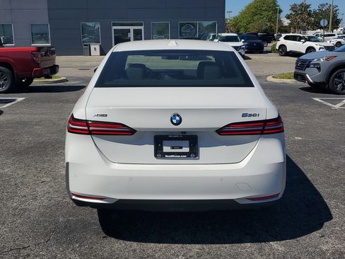 Used 2026 BMW 530i xDrive AWD/4WD image 5