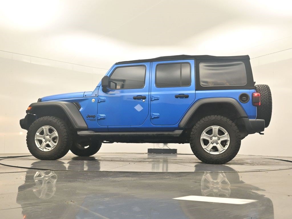 Used 2021 Jeep Wrangler Unlimited Sport AWD/4WD image 32