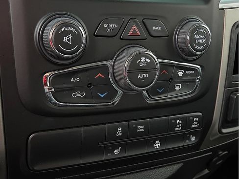 Used 2018 RAM 1500 Big Horn AWD/4WD image 14