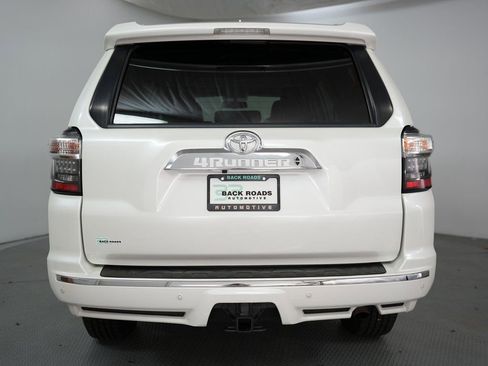 Used 2018 Toyota 4Runner Limited image 8