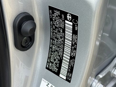 New 2026 Toyota Corolla SE image 32