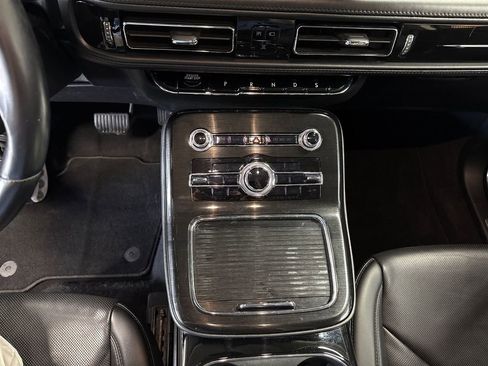 Used 2022 Lincoln Nautilus Reserve w/ Luxury Package image 31