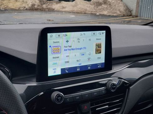 Used 2023 Ford Escape ST-Line image 18