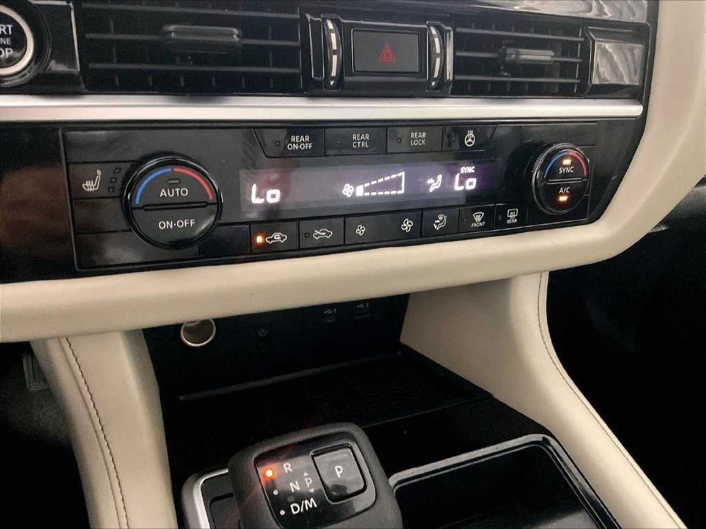 Used 2024 Nissan Pathfinder SL AWD/4WD image 25
