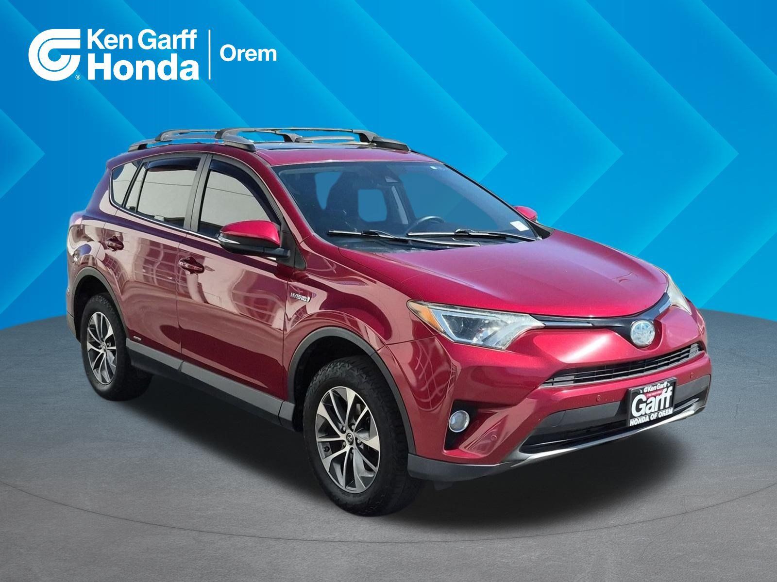Used 2018 Toyota RAV4 XLE w/ Convenience Package AWD/4WD image 1