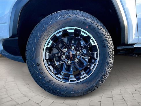 New 2026 GMC Canyon AT4 image 16