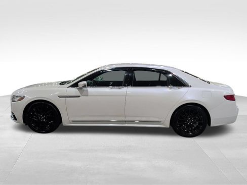 Used 2017 Lincoln Continental Select AWD/4WD image 8