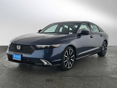 New 2026 Honda Accord Touring image 7