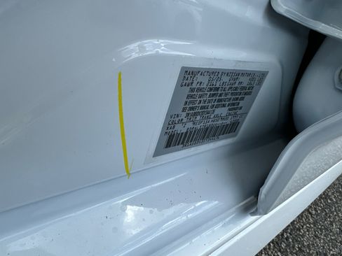 New 2025 Nissan Sentra SR w/ SR Premium Package image 25