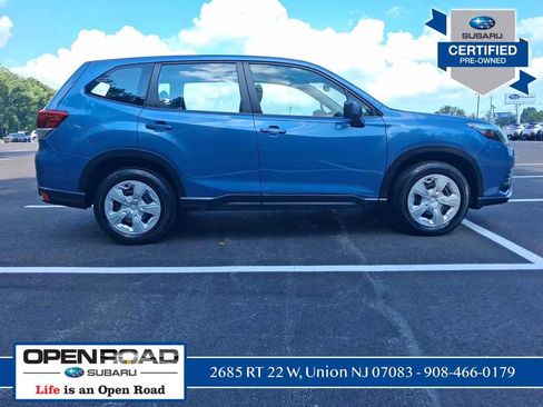 Certified 2023 Subaru Forester AWD/4WD image 2
