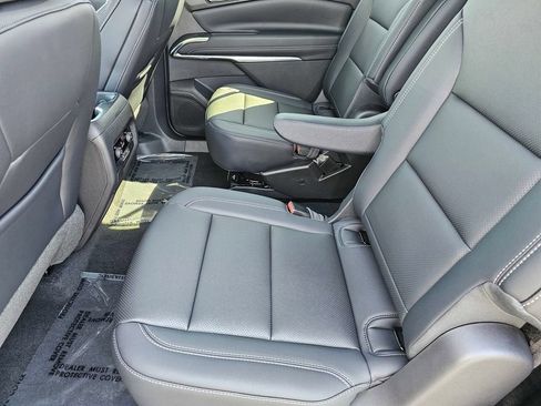 New 2026 Chevrolet Traverse LT w/ Driver Confidence Package FWD image 19