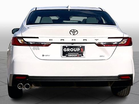 New 2026 Toyota Camry SE image 4