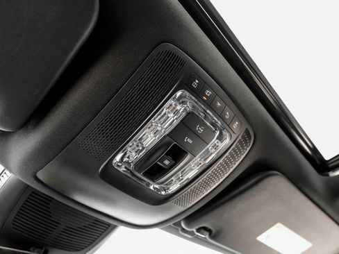 Used 2023 Mercedes-Benz GLE 350 4MATIC w/ Premium Package image 22