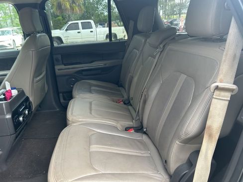 Used 2019 Ford Expedition Limited image 7