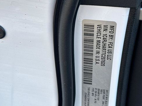 New 2026 Jeep Grand Cherokee Altitude image 24