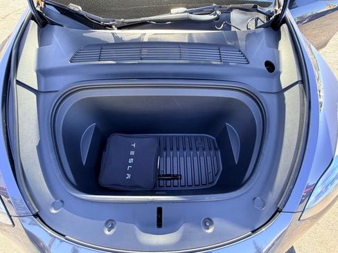 Used 2022 Tesla Model Y Performance AWD/4WD image 13