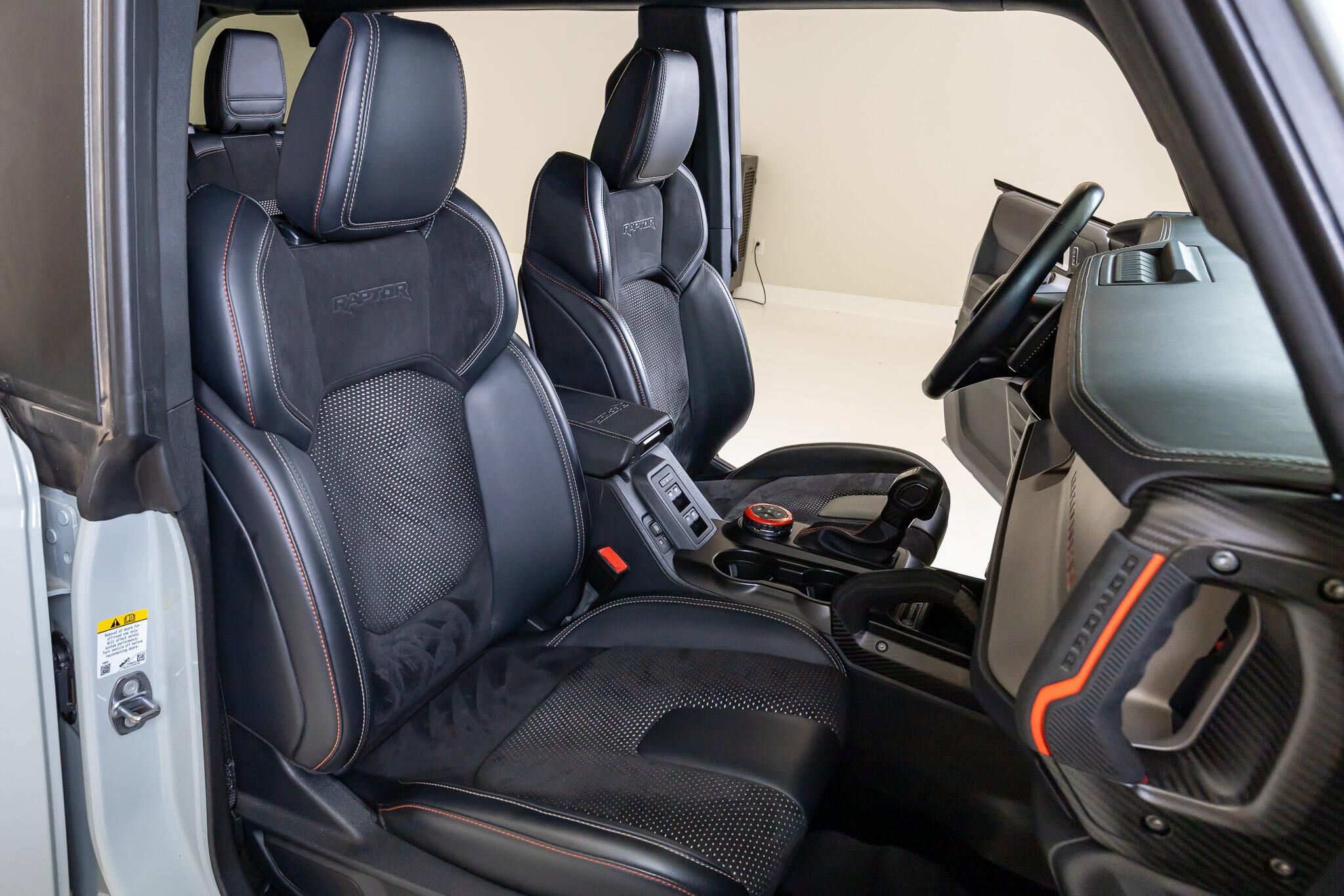 Used 2024 Ford Bronco Raptor w/ Interior Carbon Fiber Pack 6 AWD/4WD image 32