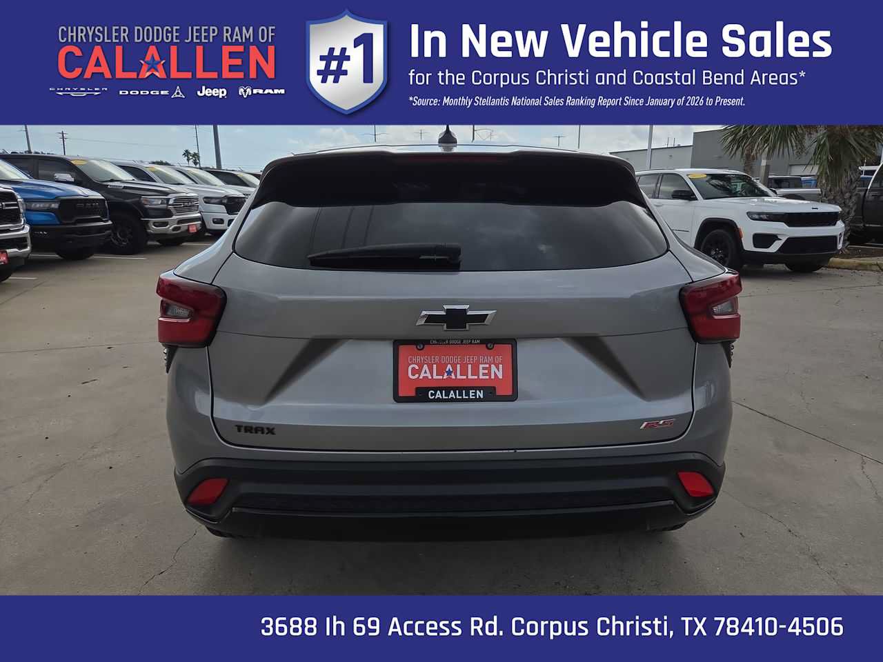 Used 2024 Chevrolet Trax RS w/ Driver Confidence Package FWD image 13