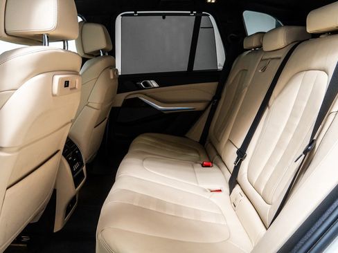 Used 2021 BMW X5 xDrive45e w/ Premium Package image 28