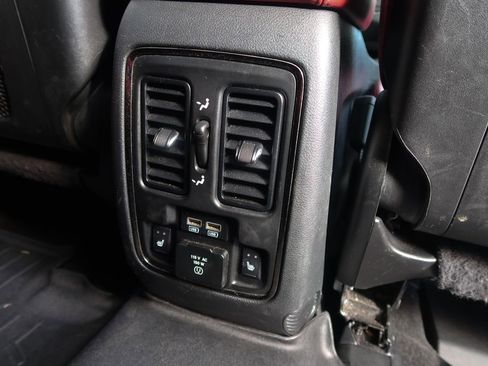 Used 2019 Dodge Durango R/T w/ Blacktop Package image 18