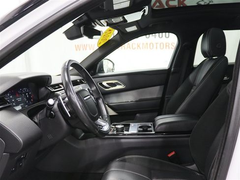Used 2018 Land Rover Range Rover Velar R-Dynamic SE AWD/4WD image 15