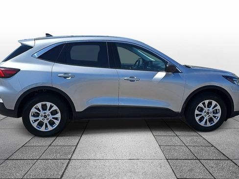 Used 2024 Ford Escape Active w/ Cold Weather Package FWD image 4