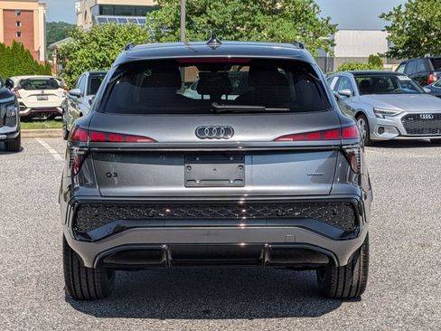 New 2026 Audi Q3 quattro 2.0T AWD/4WD image 8