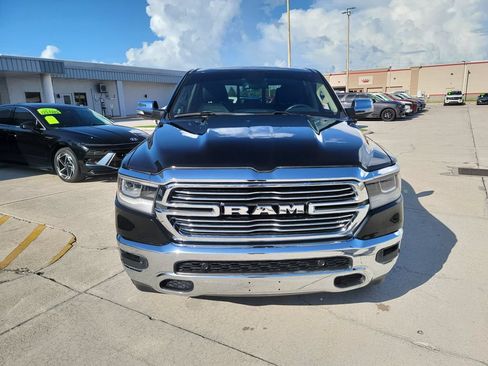 Used 2019 RAM 1500 Laramie AWD/4WD image 8