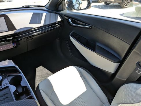 Certified 2023 Kia EV6 GT-Line w/ GT-Line White Seat Package AWD/4WD image 18