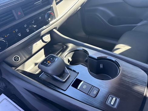 Certified 2023 Nissan Rogue S image 19