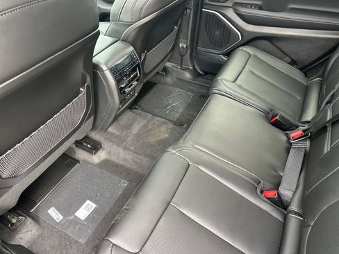 New 2026 Jeep Grand Cherokee L Limited AWD/4WD image 12