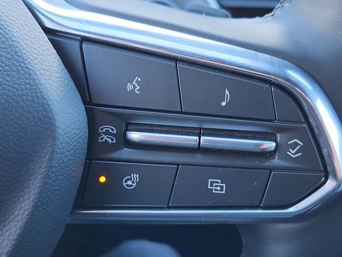 Used 2025 Chevrolet Equinox LT w/ Convenience Package II image 13