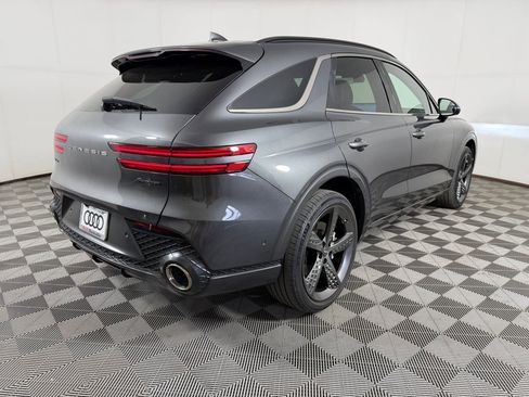 Used 2022 Genesis GV70 3.5T Sport w/ Sport Prestige Package AWD/4WD image 9