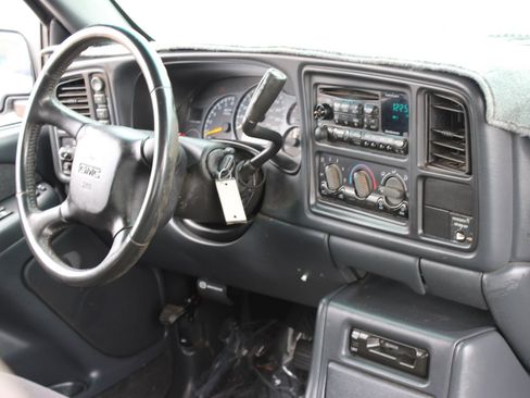 Used 2000 GMC Sierra 1500 4x4 Extended Cab w/ Off-Road Chassis Pkg image 24
