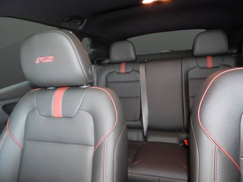 Used 2025 Chevrolet Trax RS w/ Sunroof Package image 31