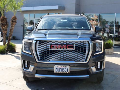 Used 2021 GMC Yukon Denali w/ Advanced Technology Package image 4