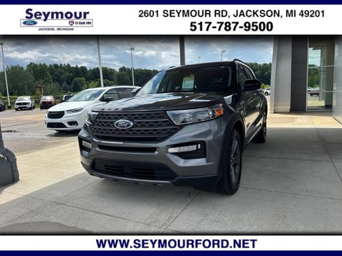 Certified 2023 Ford Explorer XLT w/ Equipment Group 202A AWD/4WD image 1