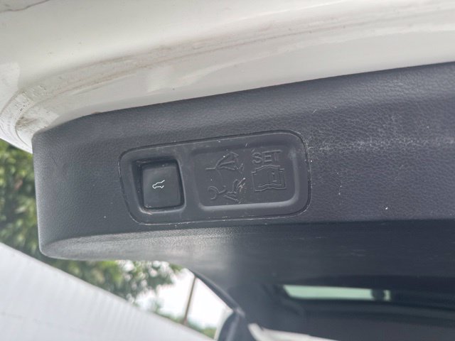 Used 2020 Ford Expedition Max King Ranch w/ Cargo Package RWD image 11