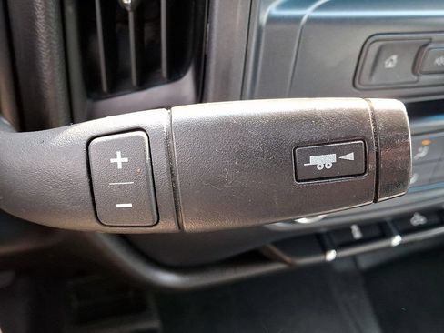Used 2018 Chevrolet Silverado 1500 W/T w/ WT Convenience Package AWD/4WD image 15